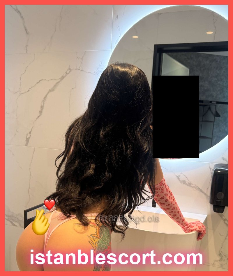 Dilara, 32 — Yukarı vitrin kartı